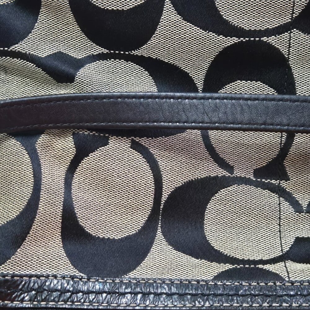 Signature Stripe Black Shoulder Handbag Tote Purse - Well Loved - Picture 14 of 14